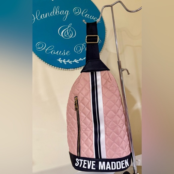 Steve Madden Pink Quilted Backpack with NWT wallet - Picture 2 of 3